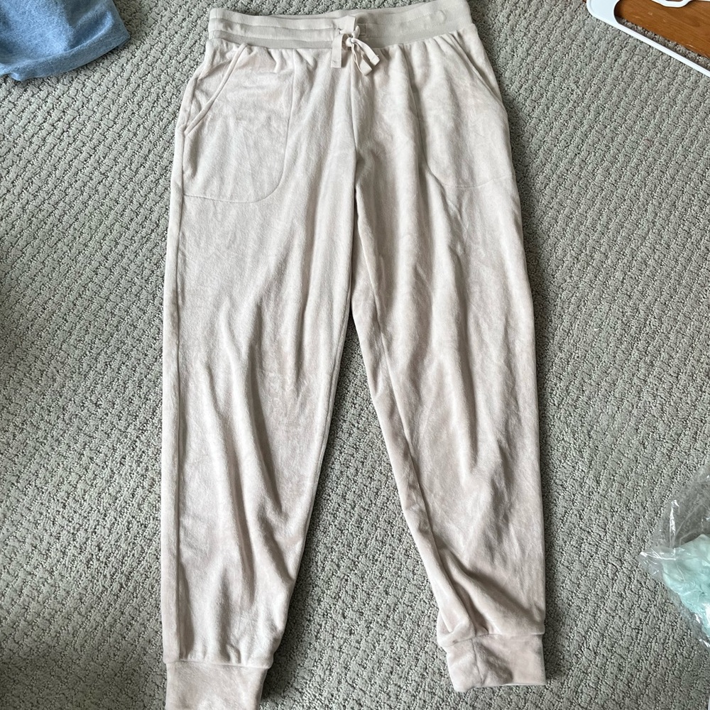 pink joggers